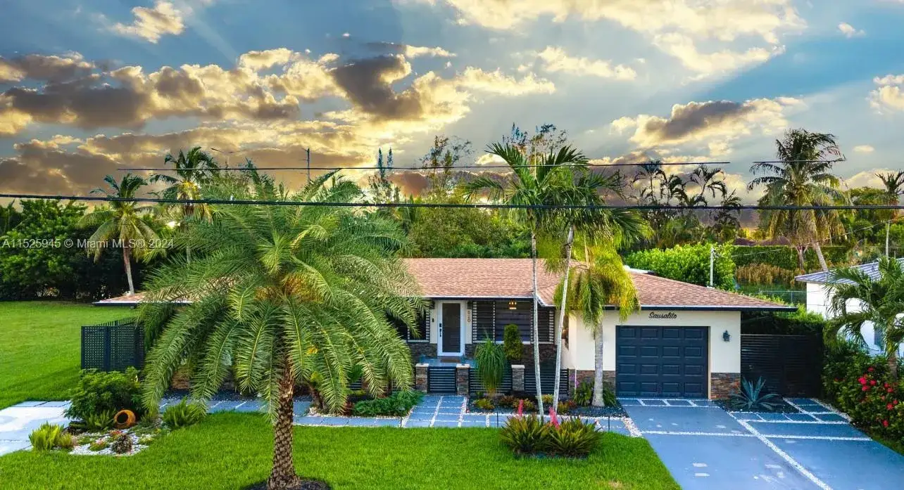 4 bedroom 4 bath Residential for sale at 520 Nw 87th, El Portal FL 33150