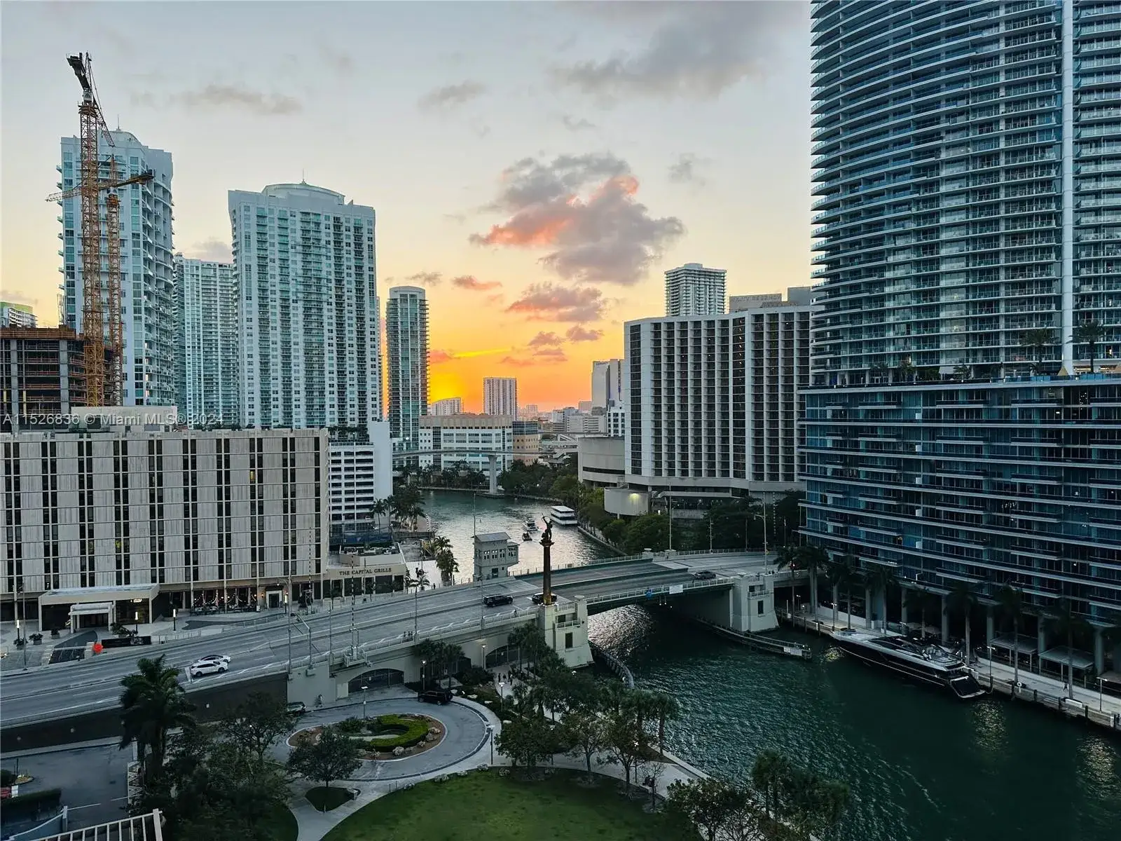 1 bedroom 1 bath Residential for sale at 465 Brickell Ave # 1506, Miami FL 33131
