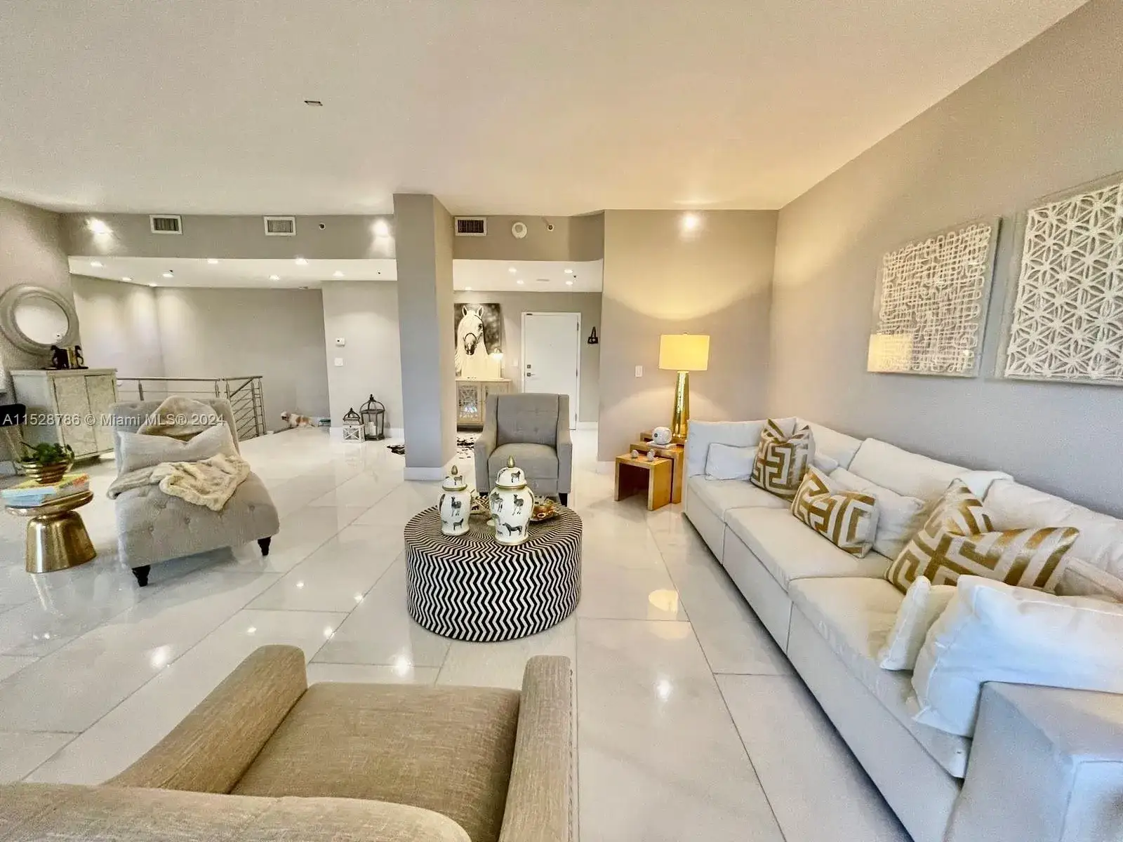 3 bedroom 3 bath Residential for sale at 20225 NE 34th Ct # 2716, Aventura FL 33180