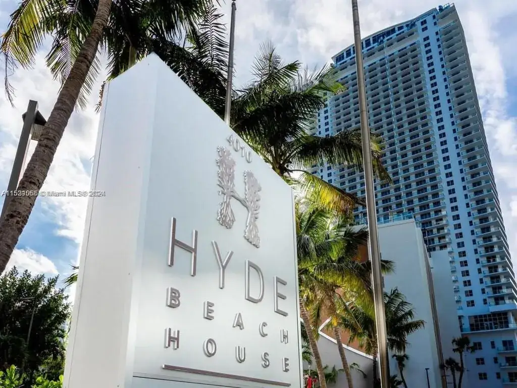 2 bedroom 2 bath Residential for sale at 4010 S Ocean Dr # R707, Hollywood FL 33019