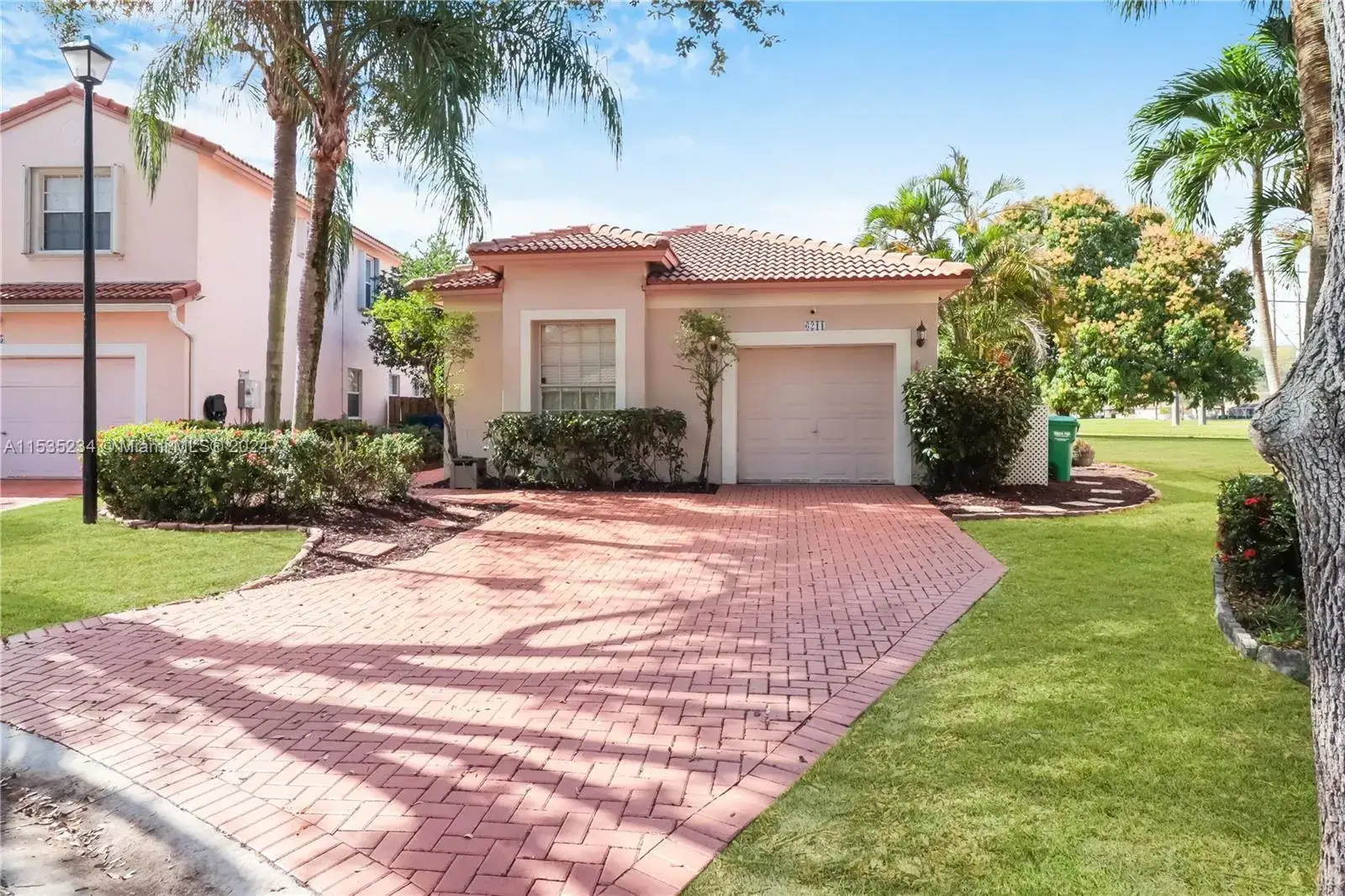 3 bedroom 2 bath Residential for sale at 6211 NW 38th Dr, Coral Springs FL 33067