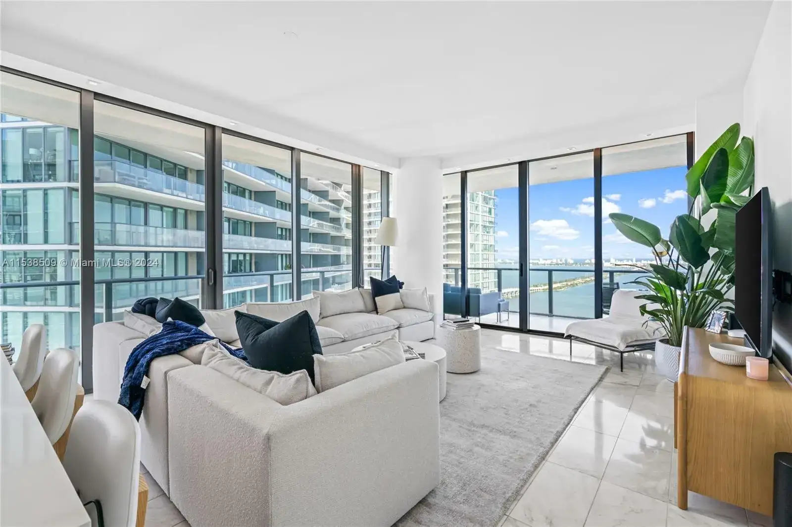 3 bedroom 3 bath Residential for sale at 480 NE 31 Street # 3907, Miami FL 33137