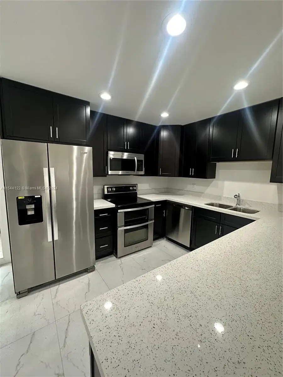 3 bedroom 2 bath Residential for sale at 5958 NW 25th Ct # 218, Sunrise FL 33313