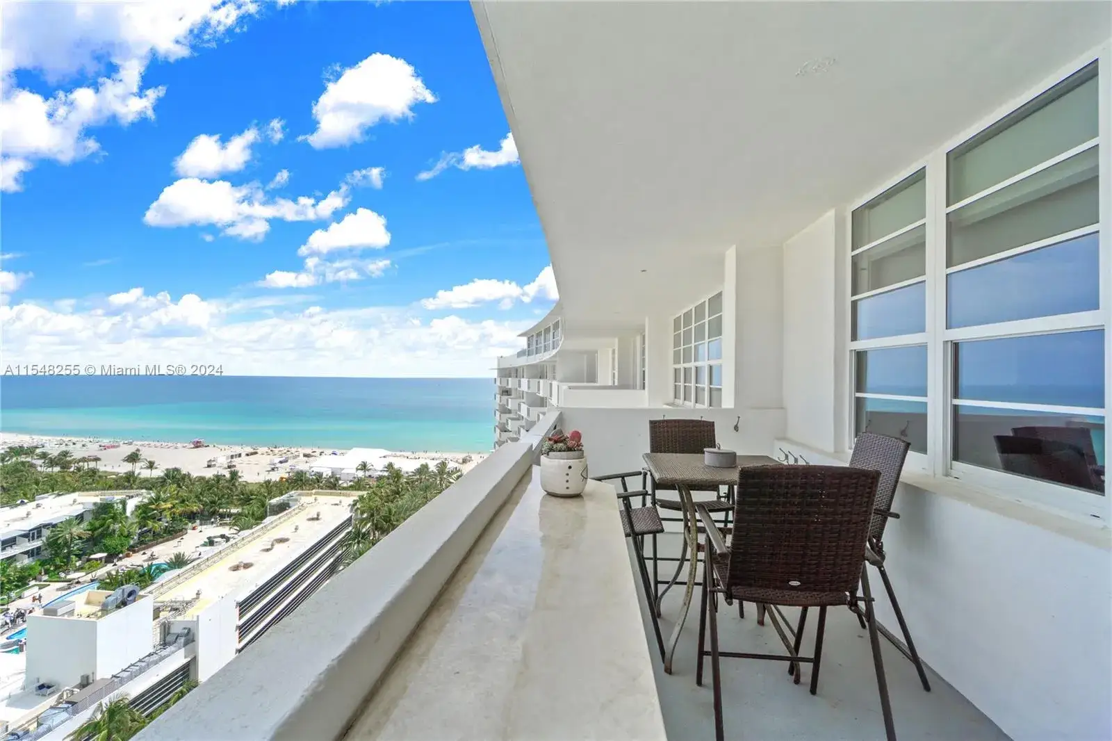 1 bedroom 2 bath Residential Lease for rent at 100 Lincoln Rd # 1602, Miami Beach FL 33139