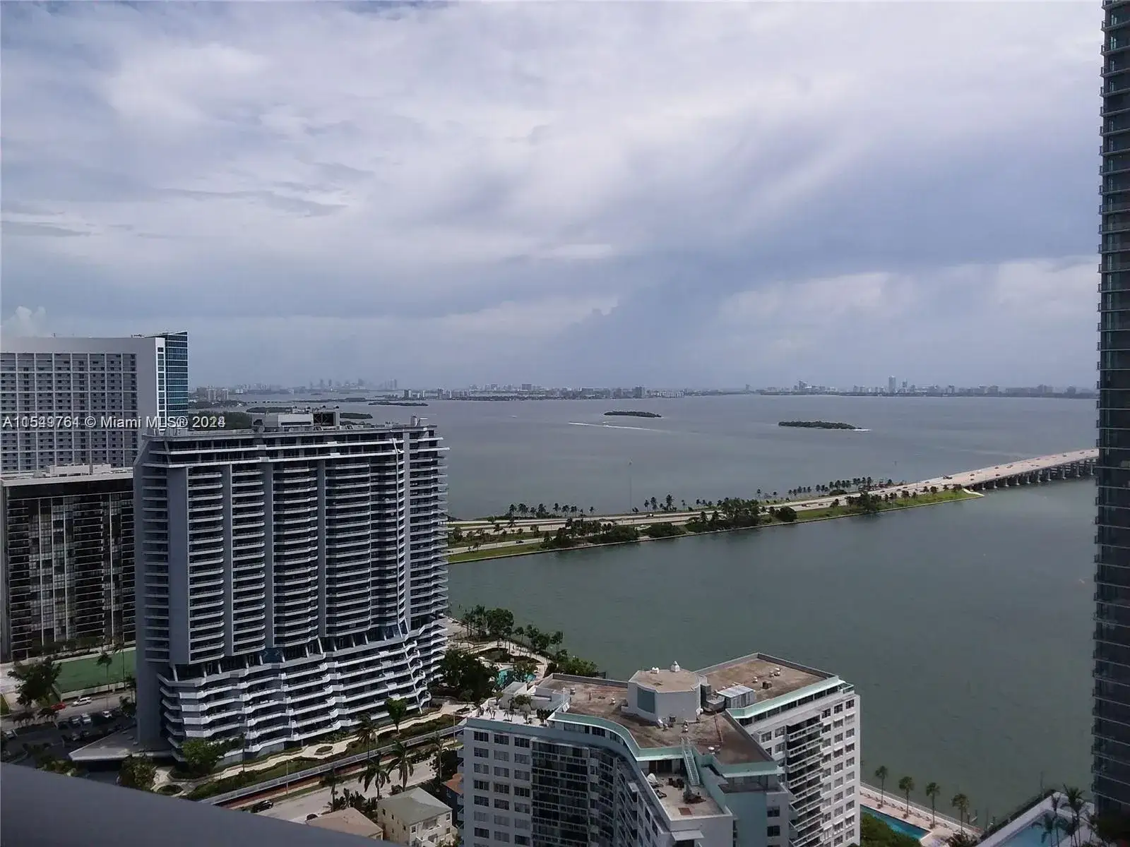 1 bedroom 1 bath Residential for sale at 501 NE 31st St # 3003, Miami FL 33137