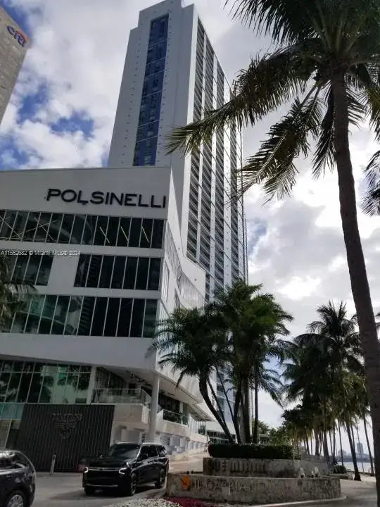 1 bedroom 1 bath Residential for sale at 325 S Biscayne Blvd # 2118, Miami FL 33131