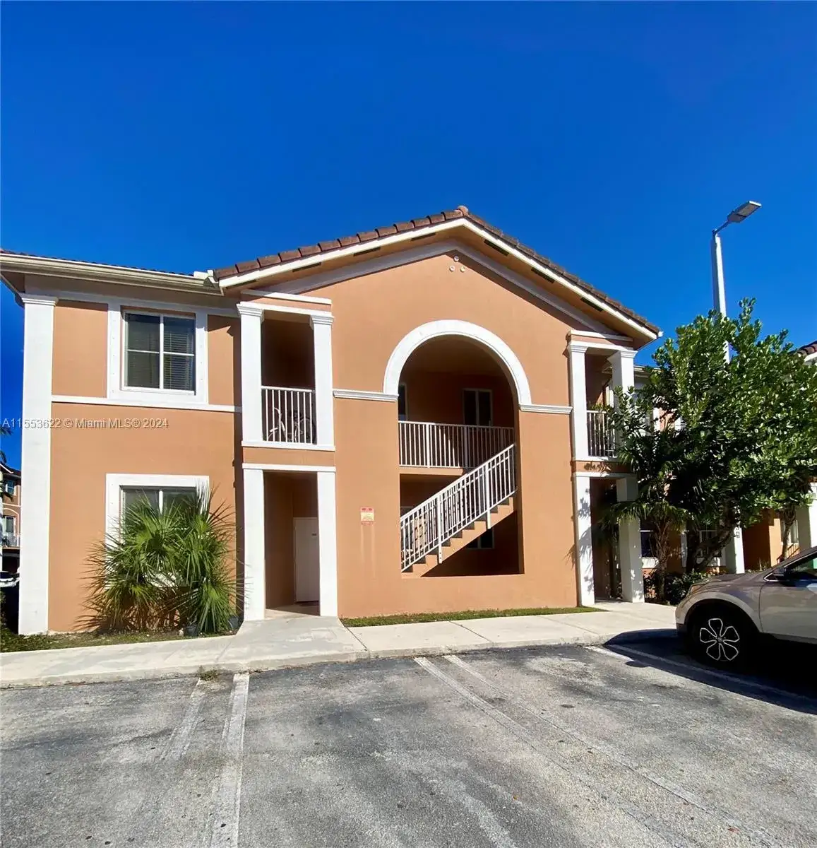 2 bedroom 2 bath Residential for sale at 7200 NW 177th St # 7, Hialeah FL 33015