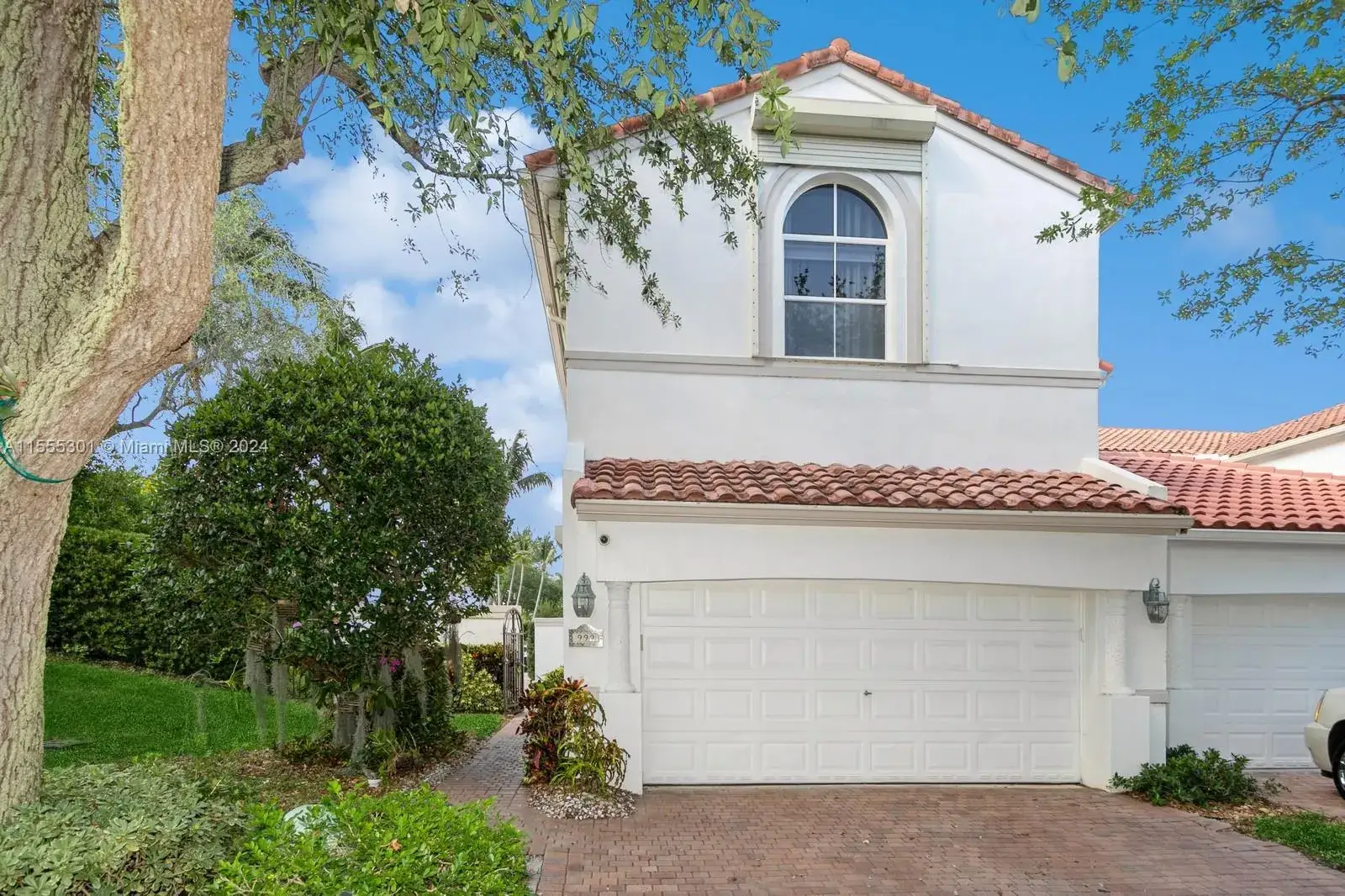 3 bedroom 2 bath Residential Lease for rent at 999 N Harbor Vw N # 999, Hollywood FL 33019