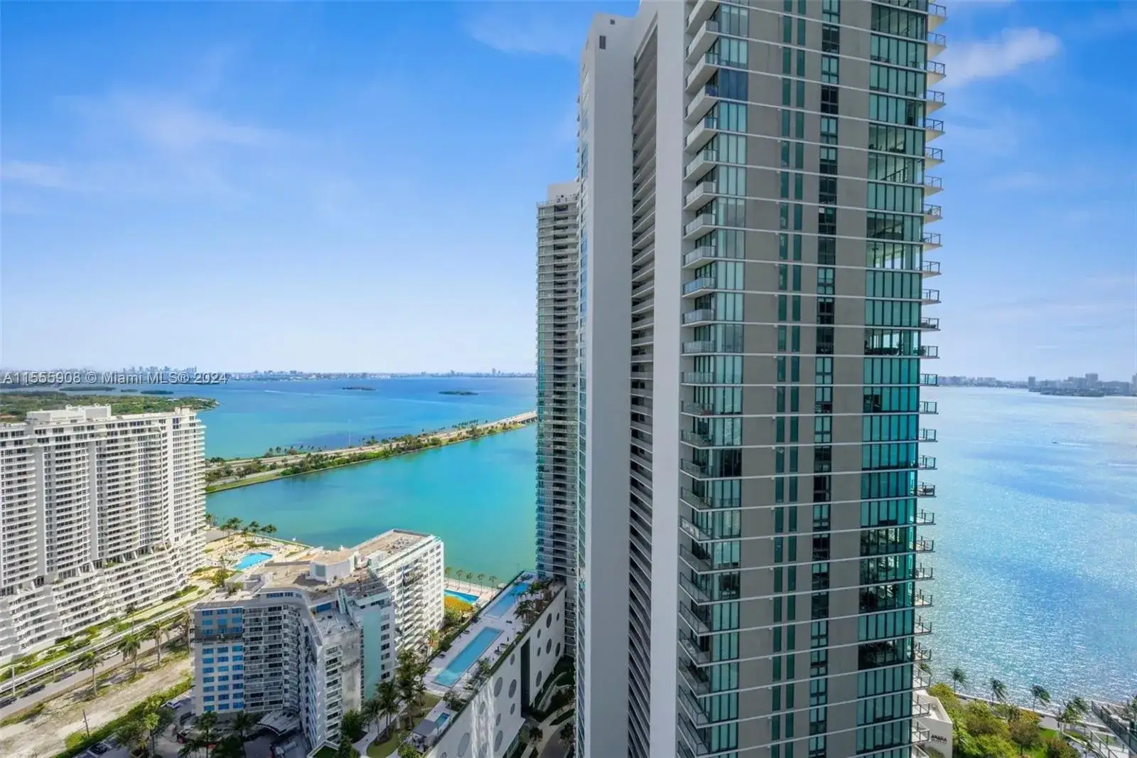 1 bedroom 1 bath Residential for sale at 501 NE 31st St # 3305, Miami FL 33137