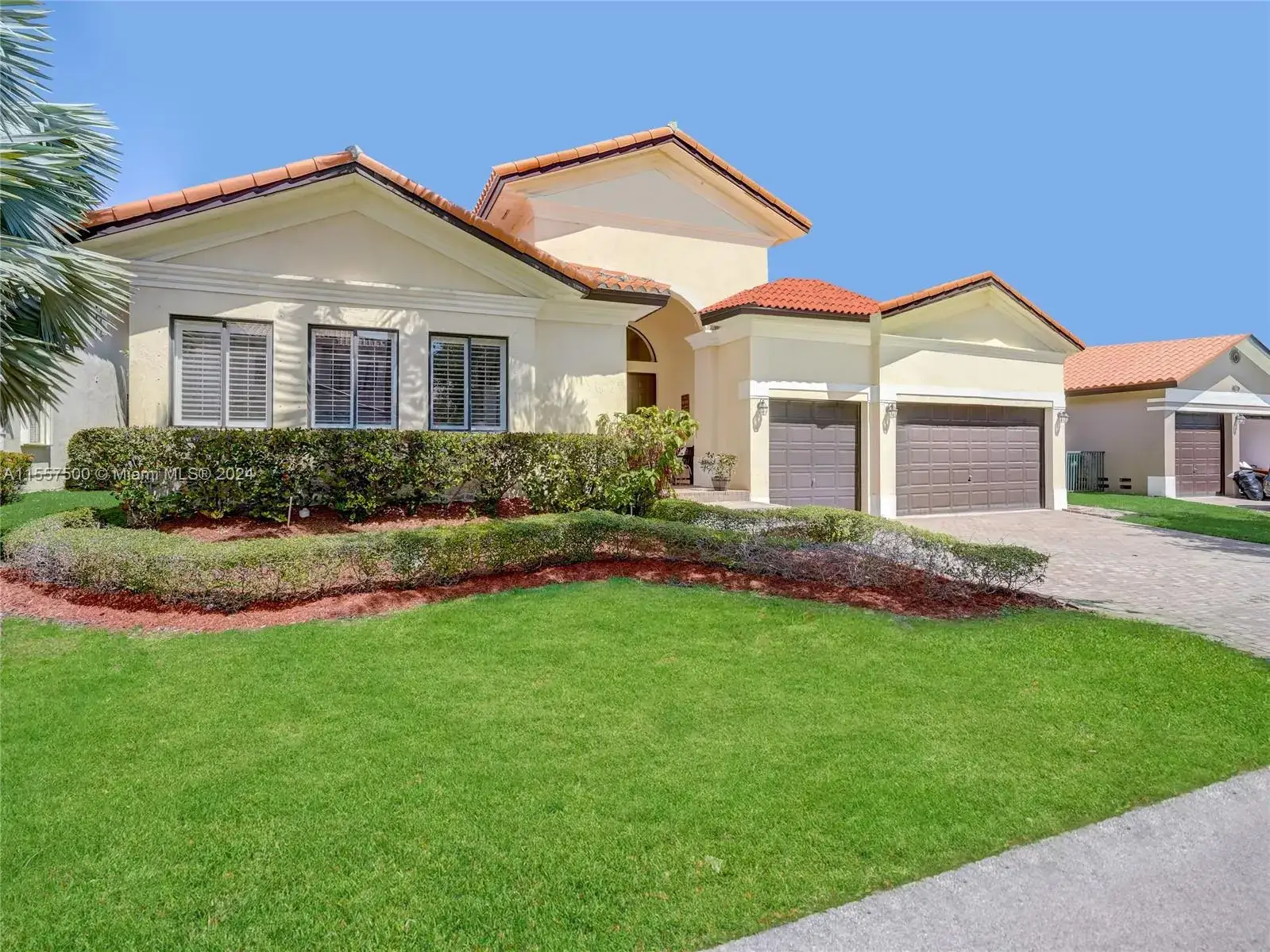 5 bedroom 4 bath Residential Lease for rent at 7551 SW 187th St, Cutler Bay FL 33157