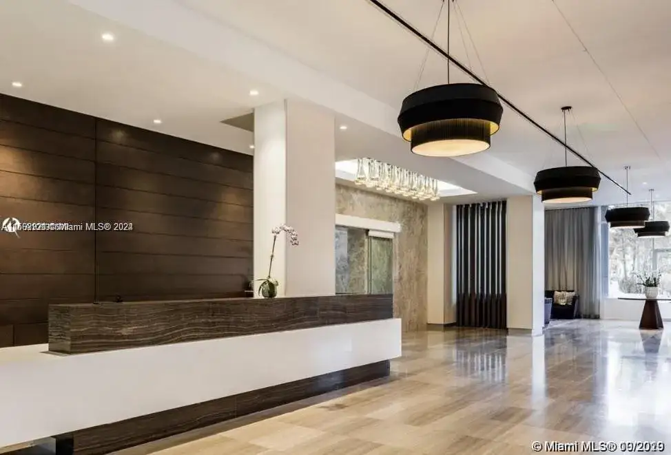 1 bedroom 1 bath Residential Lease for rent at 100 Bayview Dr # 720, Sunny Isles Beach FL 33160