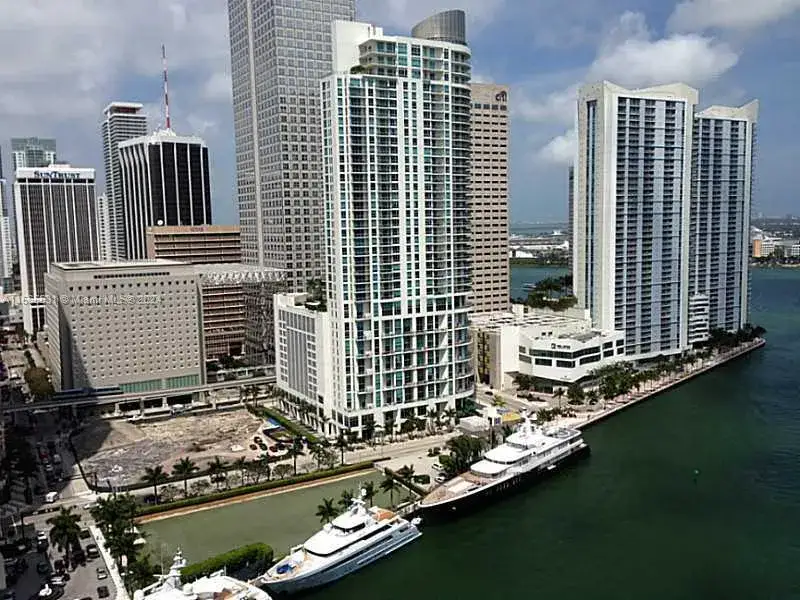 2 bedroom 2 bath Residential for sale at 475 BRICKELL AV # 2415, Miami FL 33131
