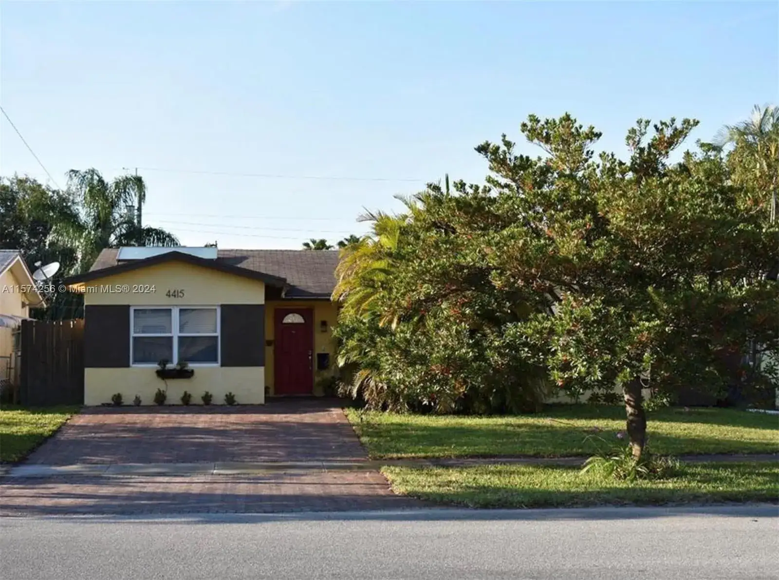 3 bedroom 2 bath Residential for sale at 4415 Tyler St, Hollywood FL 33021