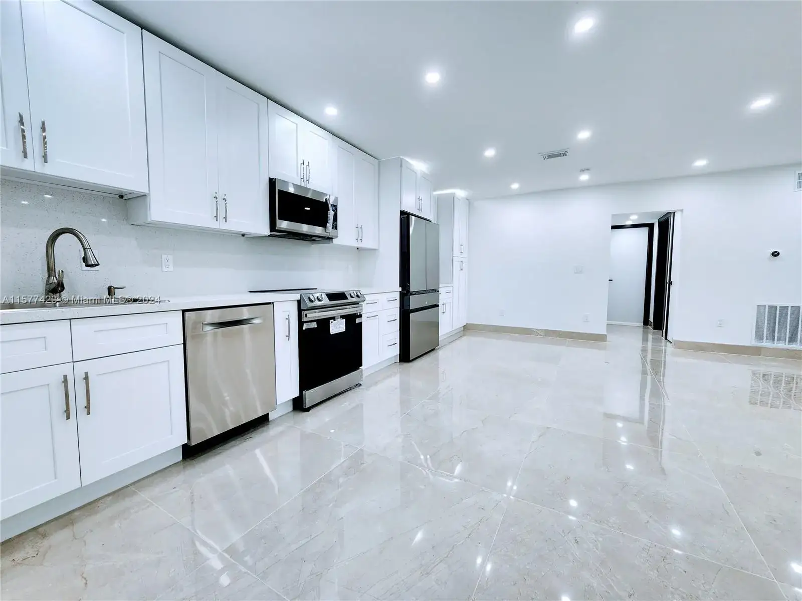 2 bedroom 2 bath Residential for sale at 11930 NE 19th Dr # 3, North Miami FL 33181