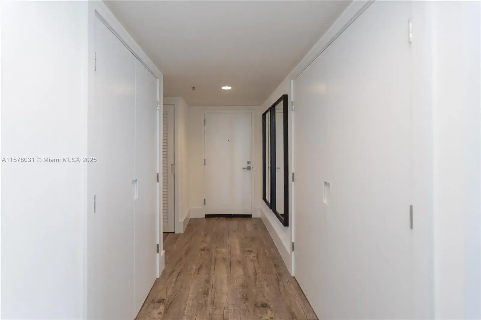 2 bedroom 2 bath Residential Lease for rent at 90 Alton Rd # 1411, Miami Beach FL 33139