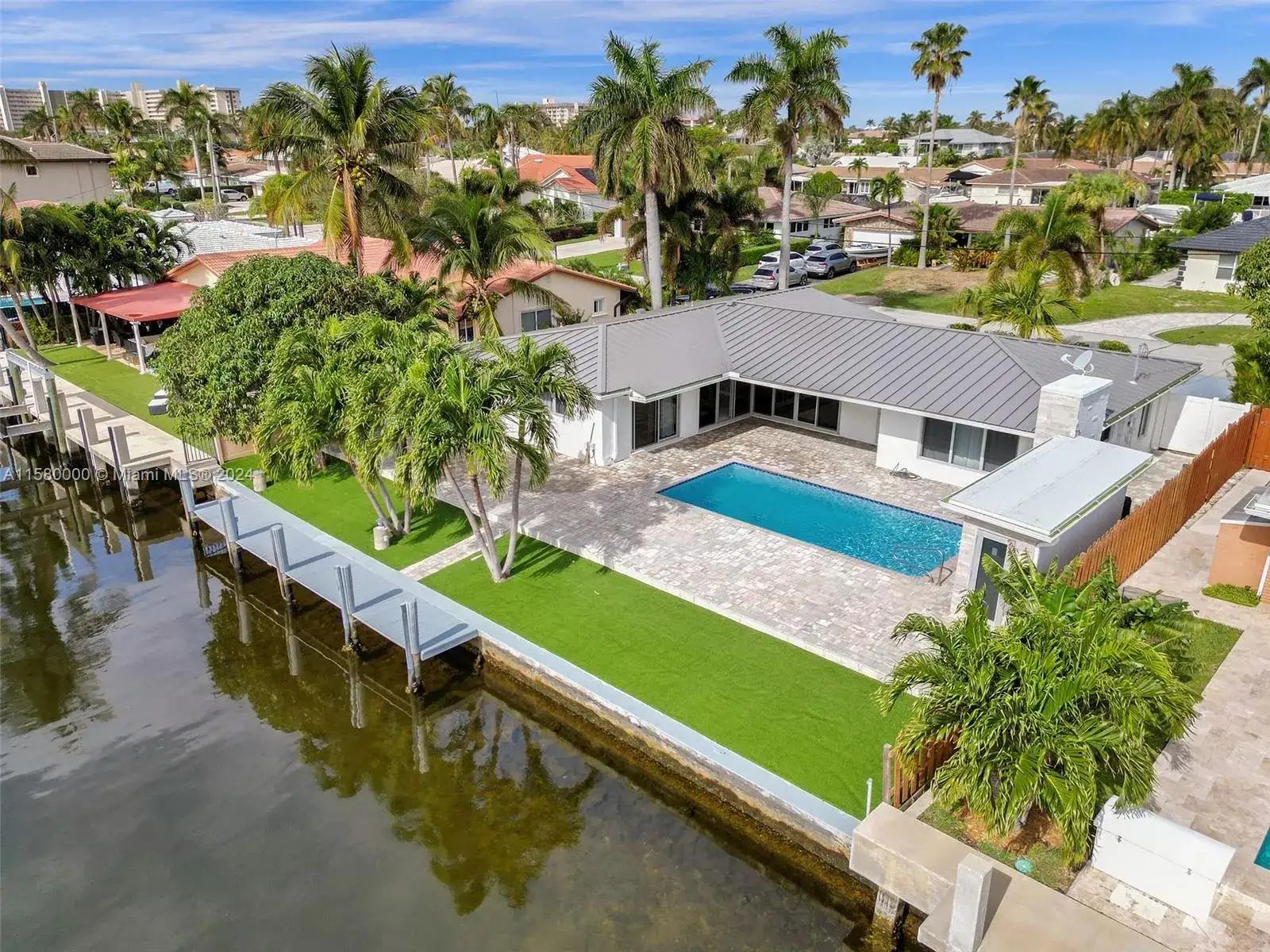 4 bedroom 3 bath Residential for sale at 2560 SE 9th St, Pompano Beach FL 33062