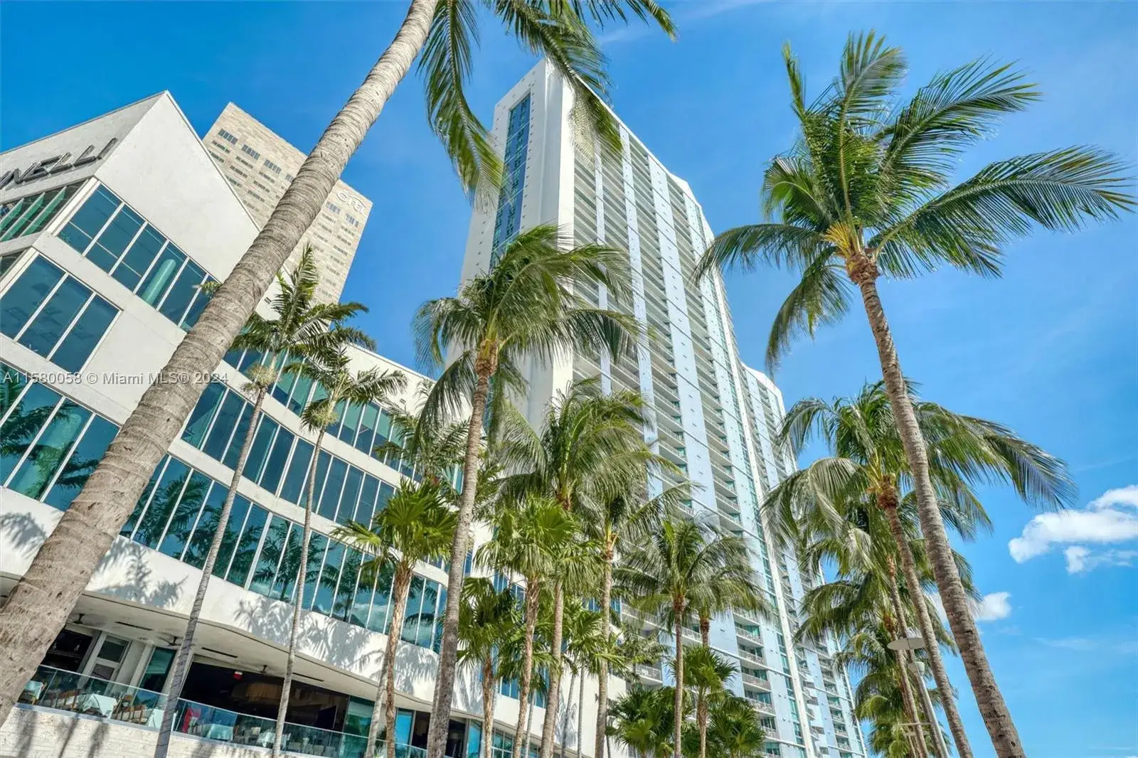 3 bedroom 2 bath Residential for sale at 325 NE Biscayne Blvd # 1923, Miami FL 33131