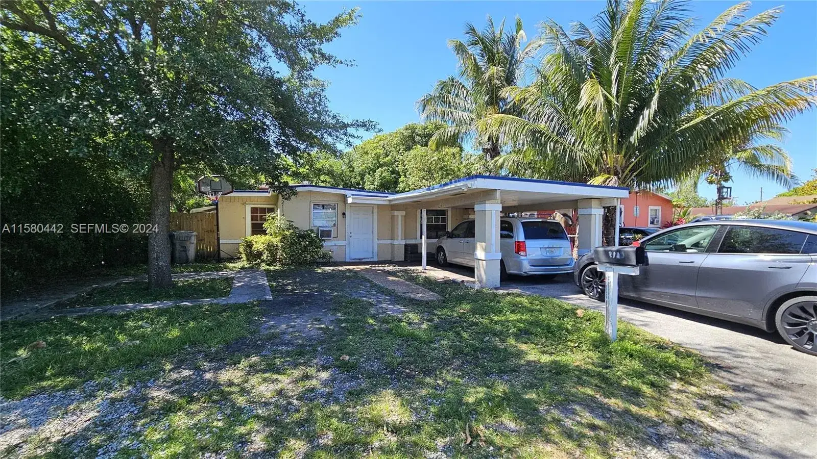 5 bedroom 2 bath Residential for sale at 2114 NW 5th St, Pompano Beach FL 33069
