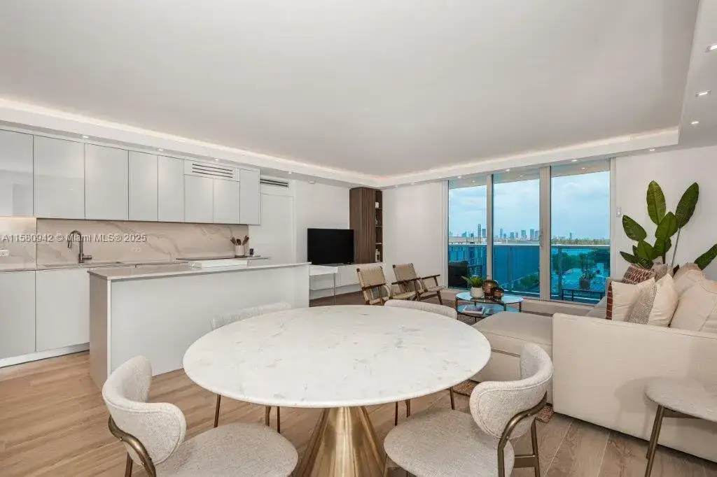 2 bedroom 2 bath Residential for sale at 2301 Collins Ave # 837, Miami Beach FL 33139