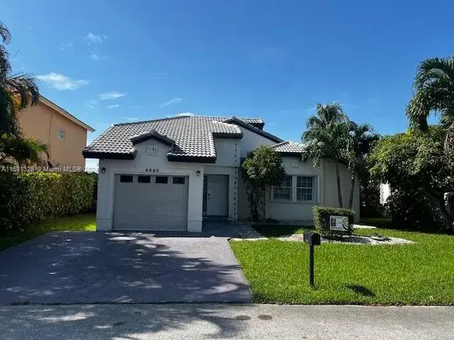 3 bedroom 2 bath Residential Lease for rent at 8640 SW 208th Ter, Cutler Bay FL 33189