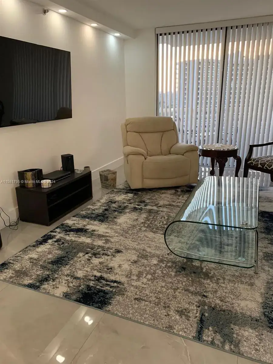 2 bedroom 2 bath Residential Lease for rent at 3300 NE 192nd St # 1506, Aventura FL 33180