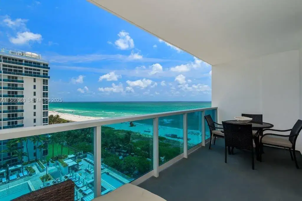 1 bedroom 1 bath Residential Lease for rent at 2301 Collins Ave # 1111, Miami Beach FL 33139