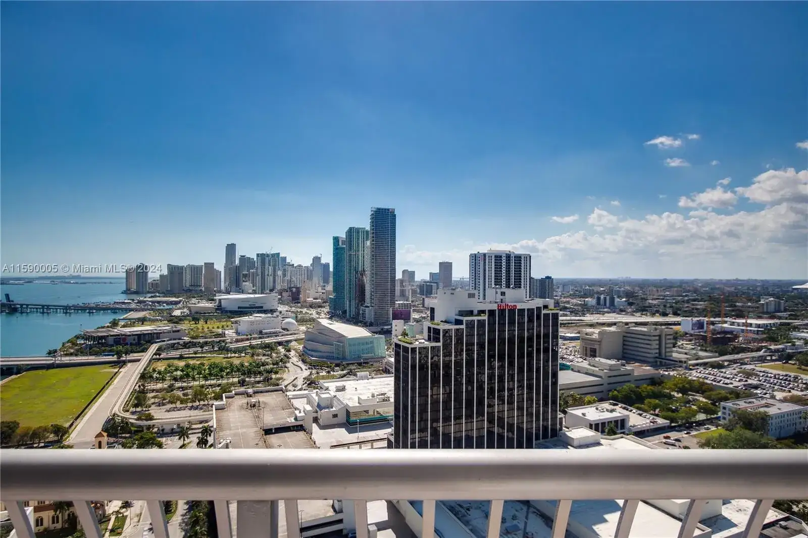 1 bedroom 1 bath Residential Lease for rent at 1750 N Bayshore Dr # 3512, Miami FL 33132