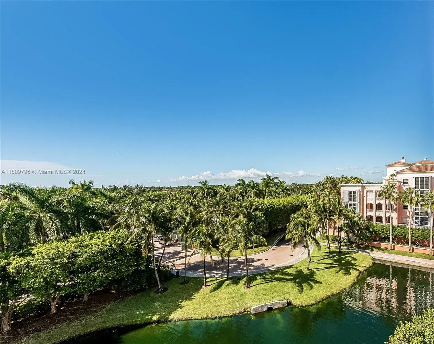 3 bedroom 3 bath Residential Lease for rent at 747 Crandon Blvd, Key Biscayne FL 33149