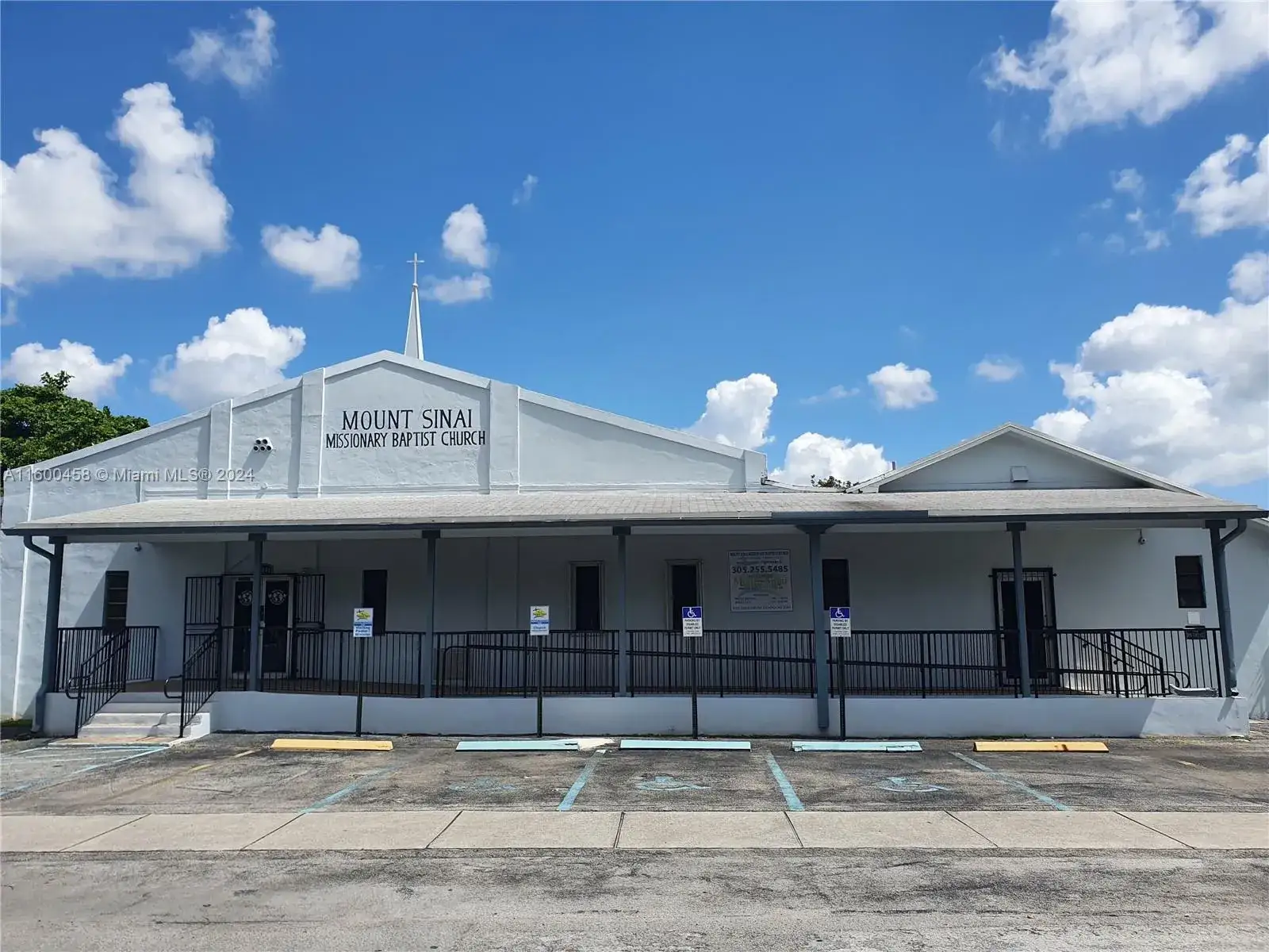 Commercial Sale for sale at 10041 W Jessamine St, Miami FL 33157