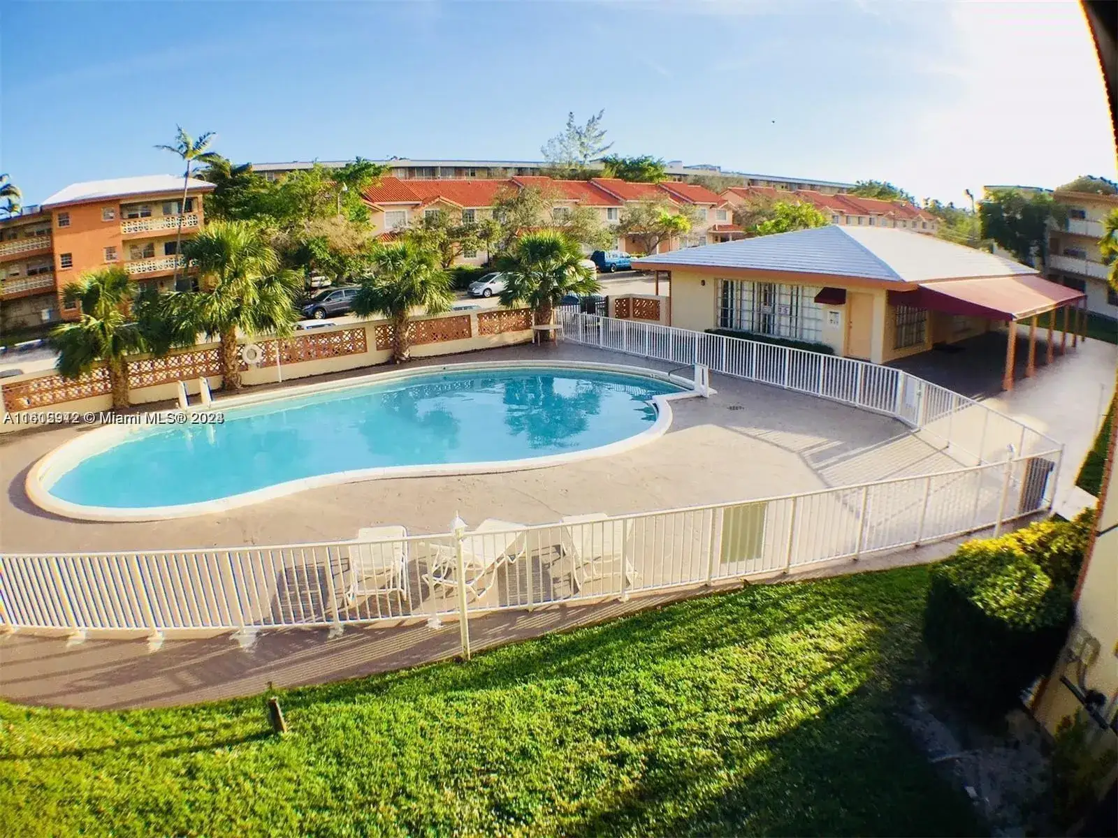 2 bedroom 2 bath Residential for sale at 11855 NE 19th Dr # 1, North Miami FL 33181