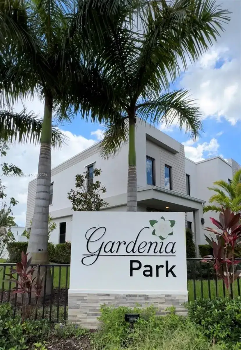 3 bedroom 2 bath Residential for sale at 545 NW 17th St, Fort Lauderdale FL 33311