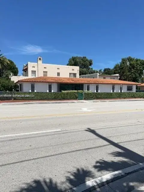 5 bedroom 5 bath Residential for sale at 1101 SW 17th Ave, Miami FL 33135