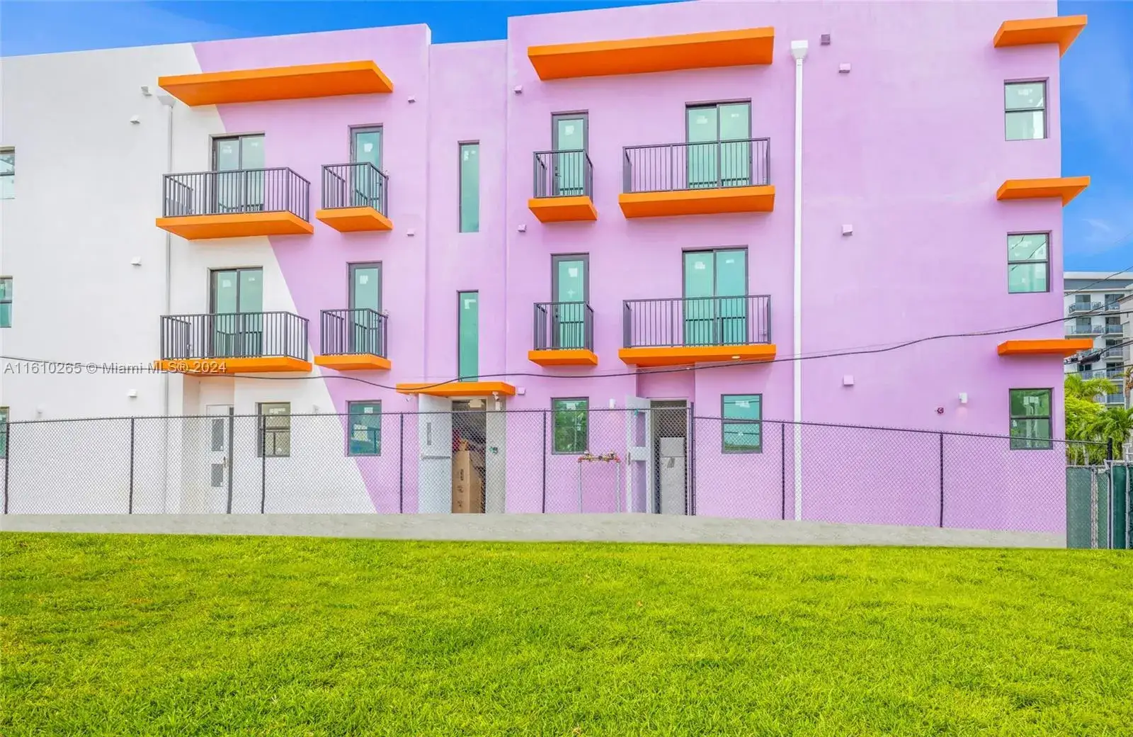 Commercial Sale for sale at 626 NW 11th Ave, Miami FL 33136