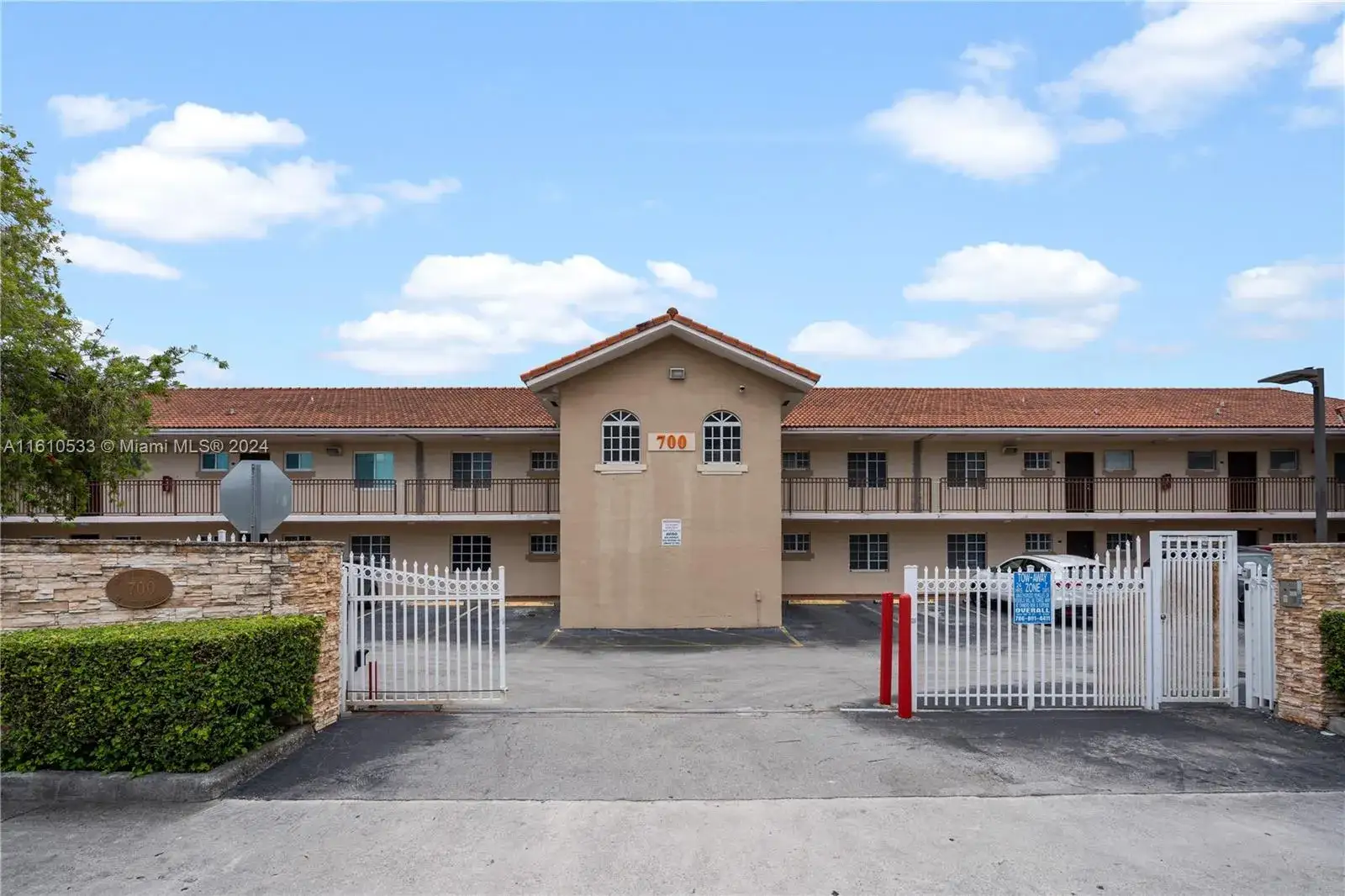 2 bedroom 2 bath Residential for sale at 700 SE 9th Ct # 103, Hialeah FL 33010