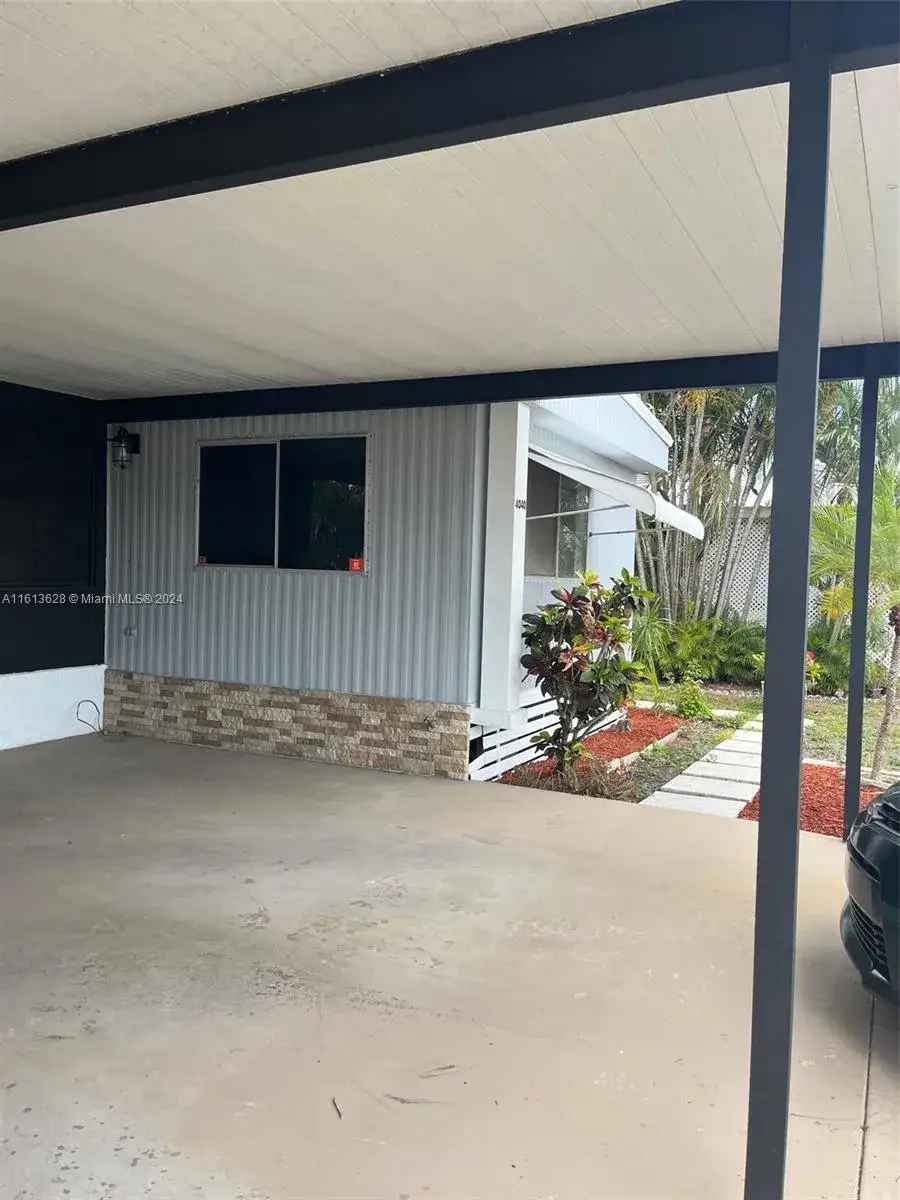 3 bedroom 1 bath Residential for sale at 4040 N 67th Ln N, Riviera Beach FL 33404