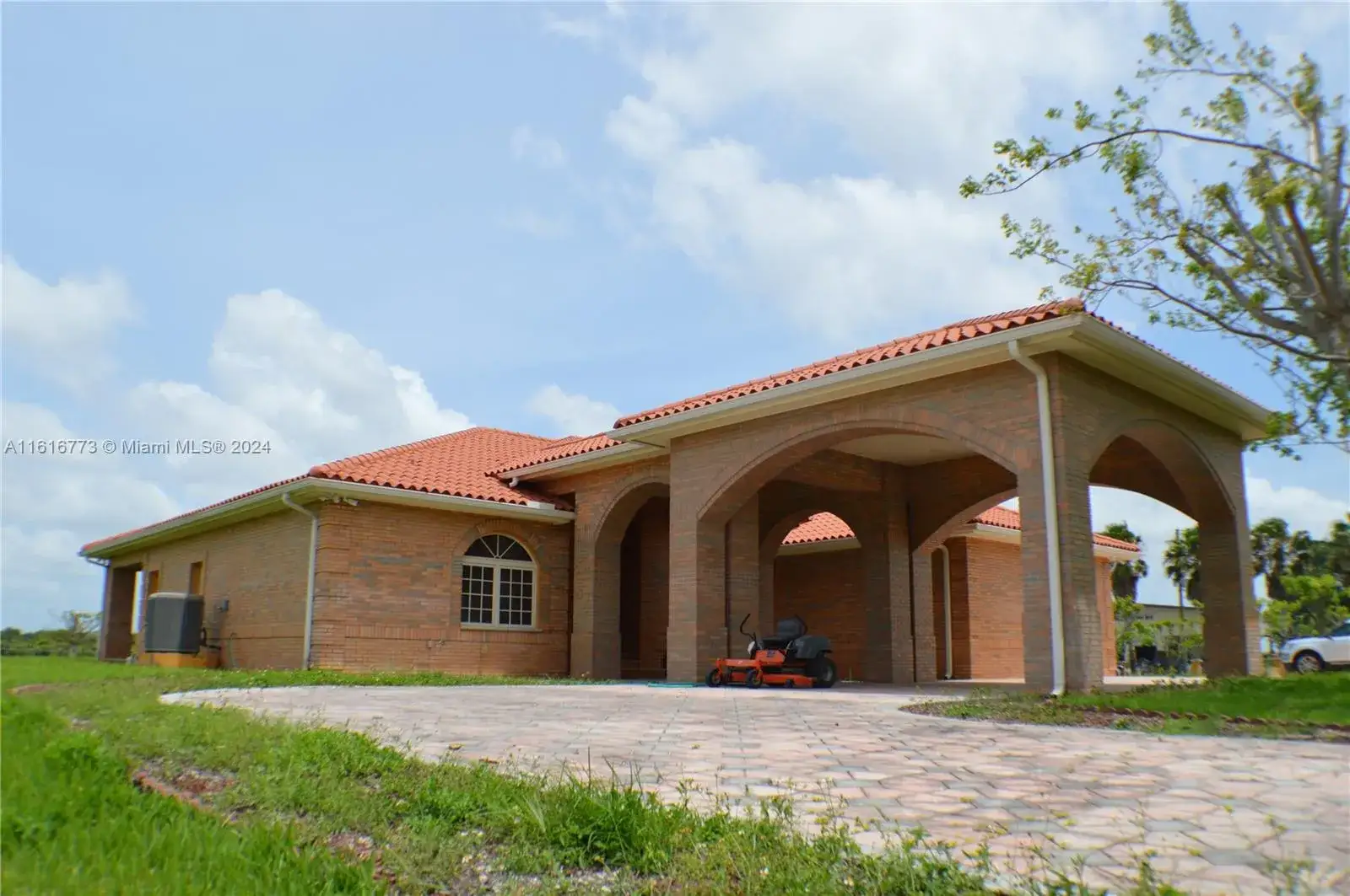 4 bedroom 3 bath Residential for sale at 31002 SW 212th Ave, Homestead FL 33030