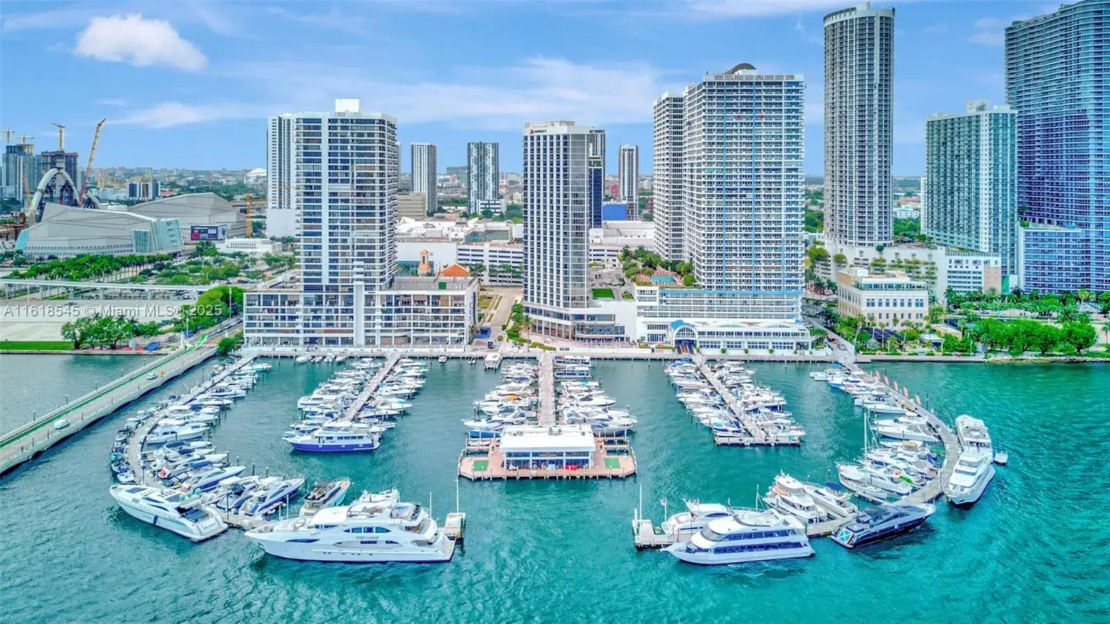 1 bedroom 1 bath Residential Lease for rent at 555 NE 15th St # 18F, Miami FL 33132