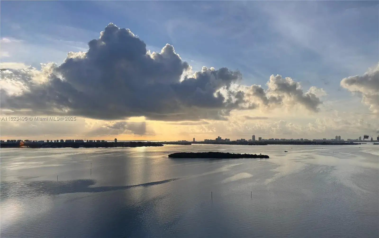 2 bedroom 3 bath Residential for sale at 1800 NE 114TH ST # 2309, Miami FL 33181