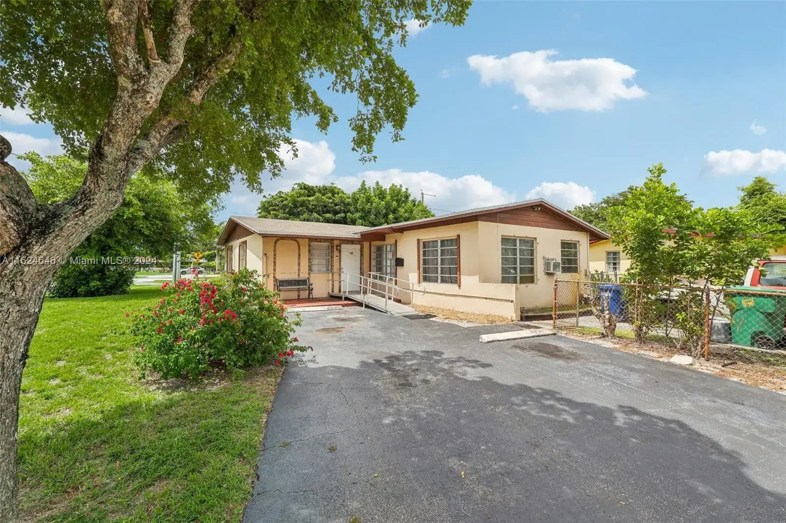 7 bedroom 2 bath Residential for sale at 3400 NW 5th Ct, Lauderhill FL 33311