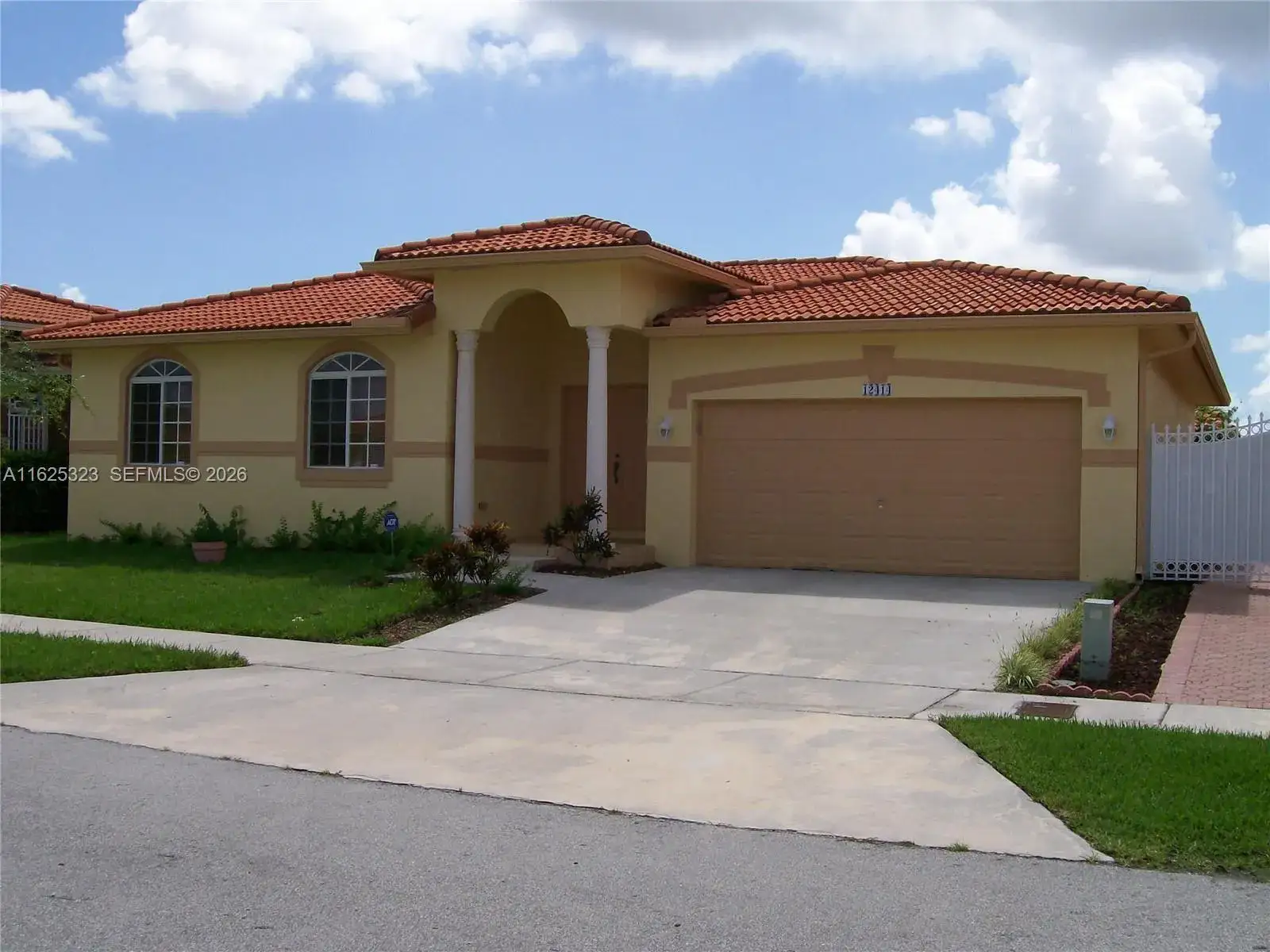 3 bedroom 2 bath Residential for sale at 12414 SW 213th St, Miami FL 33177