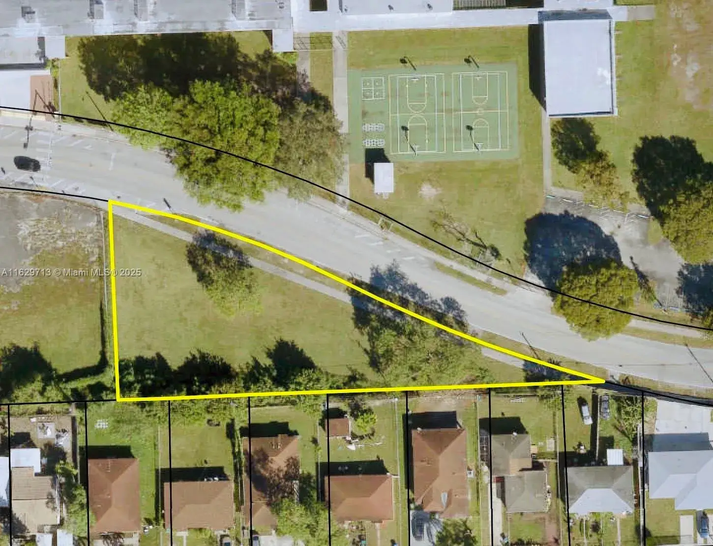 Commercial Land for sale at 1895 NW 75 street, Miami FL 33147