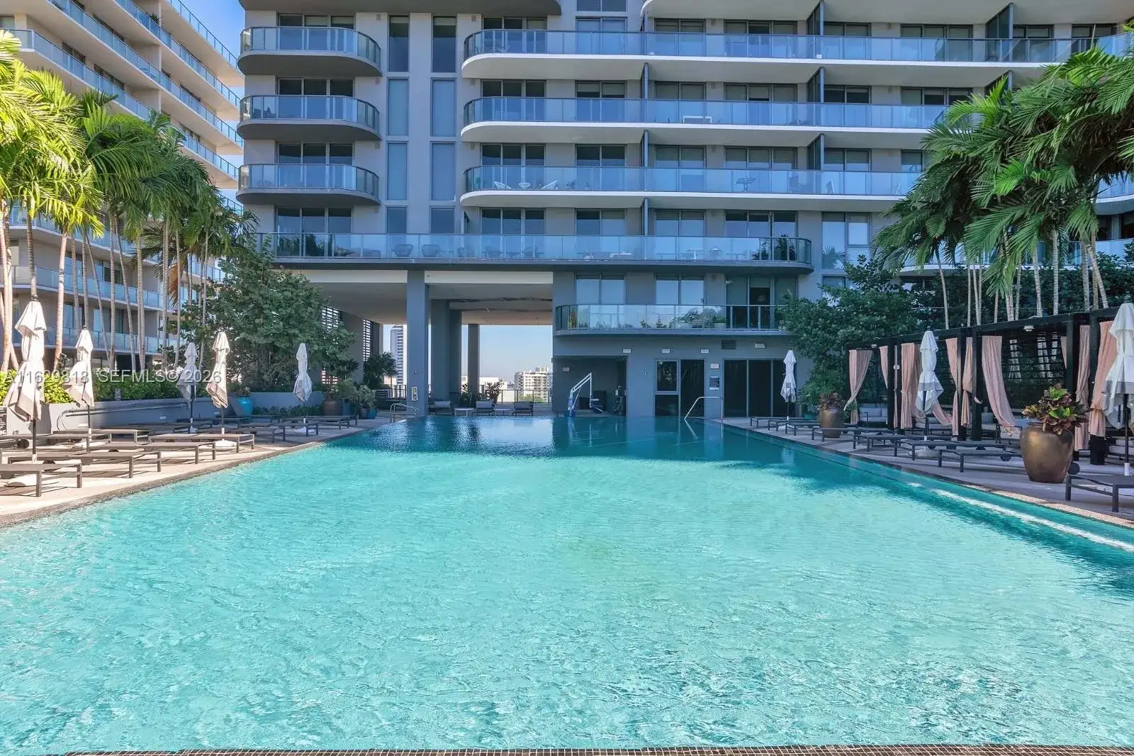 1 bedroom 2 bath Residential Lease for rent at 121 NE 34th St # 905, Miami FL 33137
