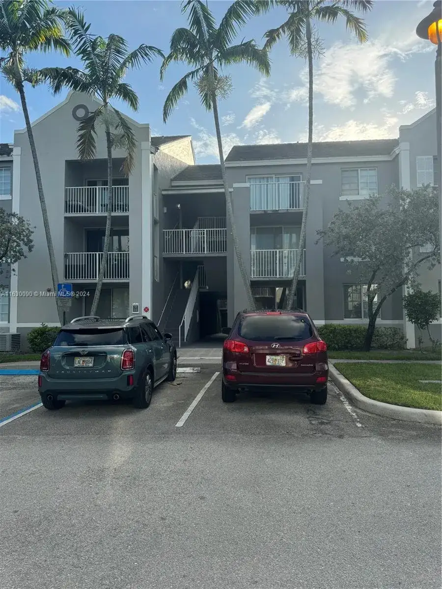 2 bedroom 1 bath Residential for sale at 720 SW 111th Ave # 307, Pembroke Pines FL 33025