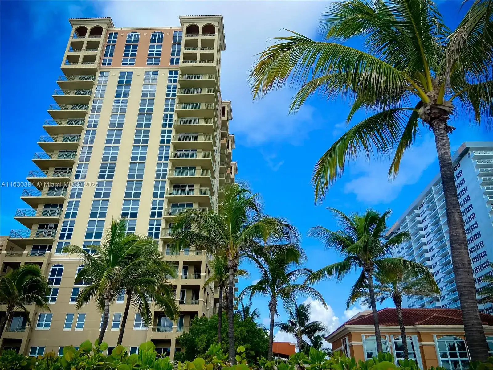 2 bedroom 2 bath Residential Lease for rent at 2080 S Ocean Dr # 701, Hallandale Beach FL 33009