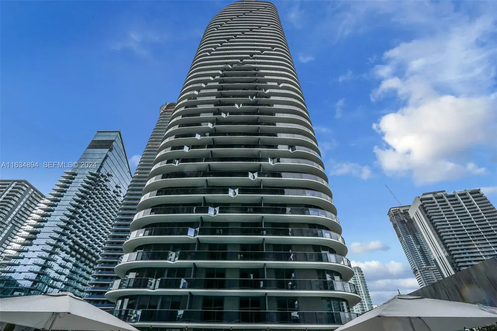 2 bedroom 2 bath Residential for sale at 55 SW 9th ST # 2108, Miami FL 33130