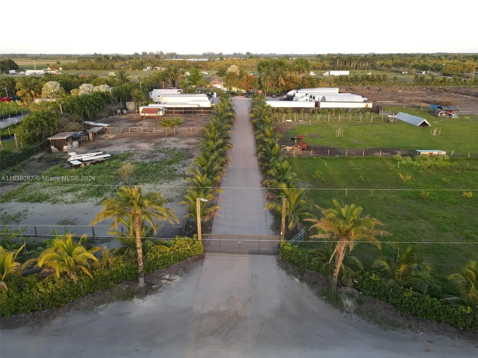 3 bedroom 2 bath Residential for sale at 17325 SW 188th St, Miami FL 33187