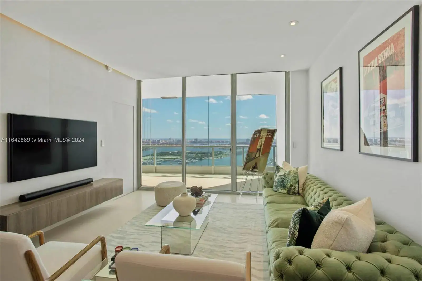 1 bedroom 1 bath Residential for sale at 900 Biscayne Blvd # 4307, Miami FL 33132