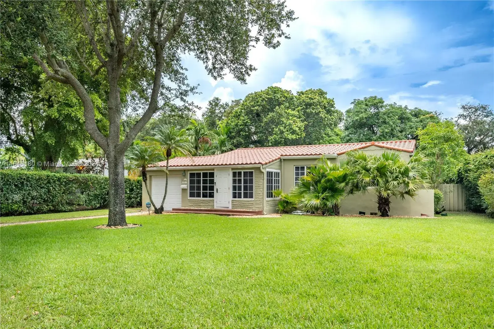 3 bedroom 1 bath Residential for sale at 1065 NE 120th, Biscayne Park FL 33161