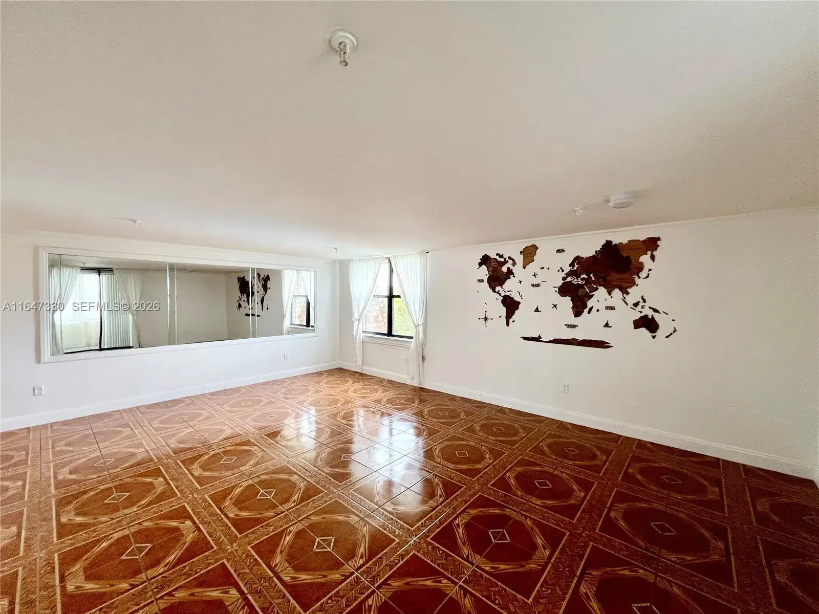 2 bedroom 2 bath Residential for sale at 671 NE 195th St, Miami FL 33179