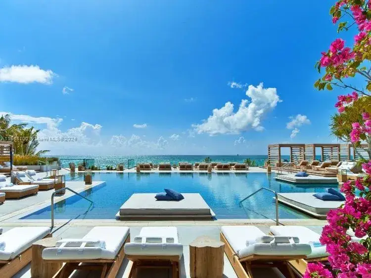 1 bedroom 1 bath Residential Lease for rent at 2301 Collins Ave # 617, Miami Beach FL 33139